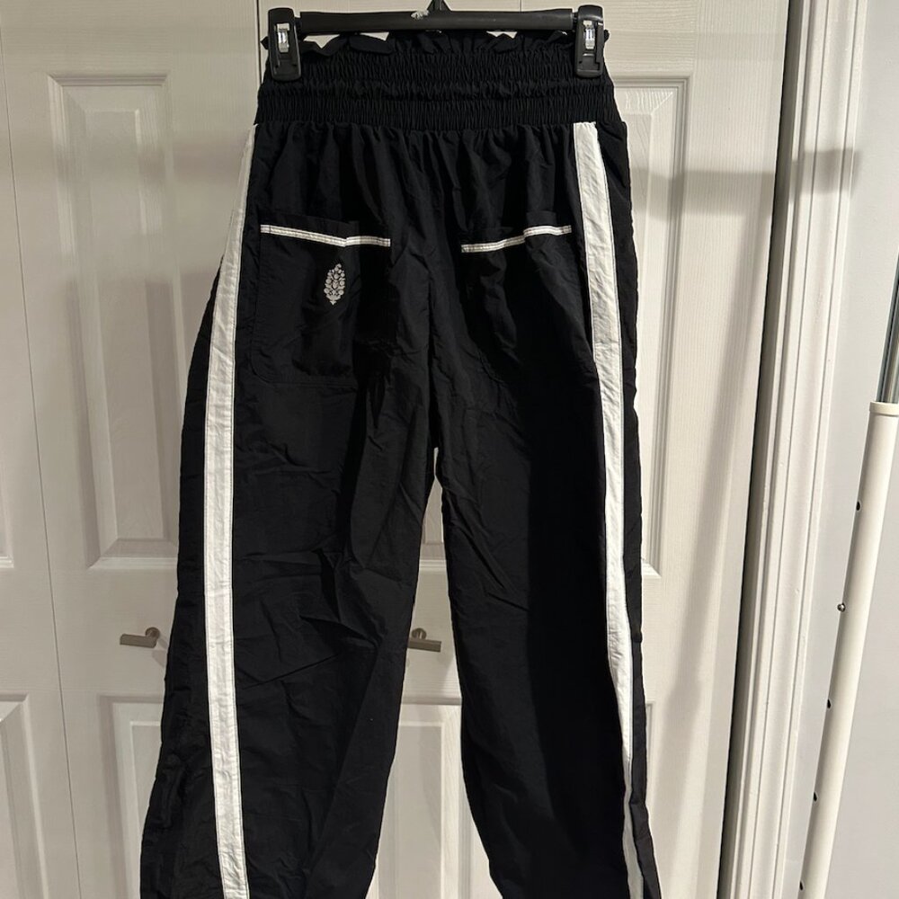 x FP Movement Champ Is Here Pant in Black - Picture 6 of 7